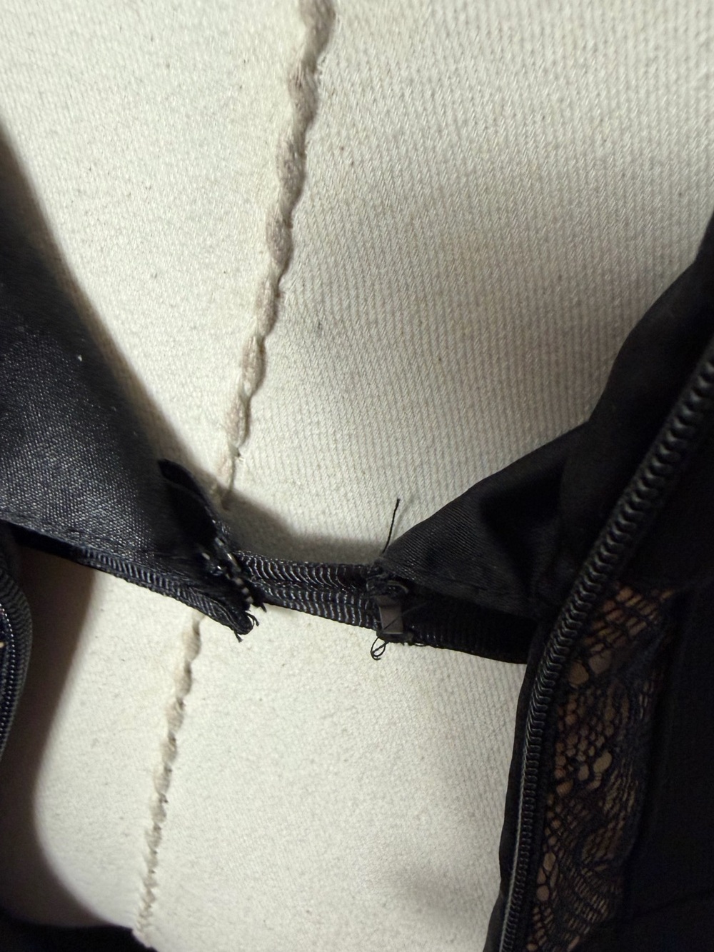 Aidan Maddox Chiffon Lace Black Dress Gown - Picture 6 of 6